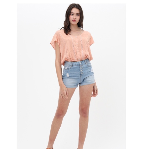 Love Tree White Crinkle Slightly Cropped Top - Picture 8 of 8